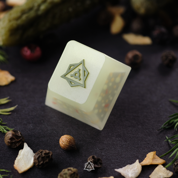 GMK Pickle – Logo Keycap – Caper