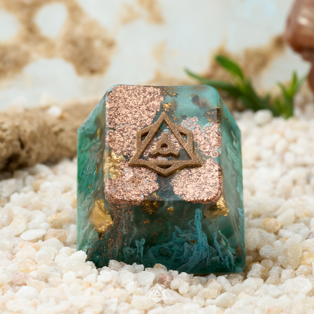 Shipwrecked – Logo Keycap – Loot